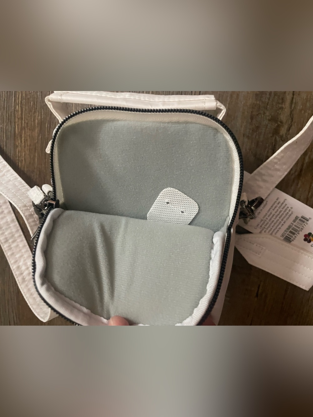 Lug Skeeter Mini B Crossbody Bag Purse NWT White Travel Adjustable Strap Zipper - Picture 15 of 16
